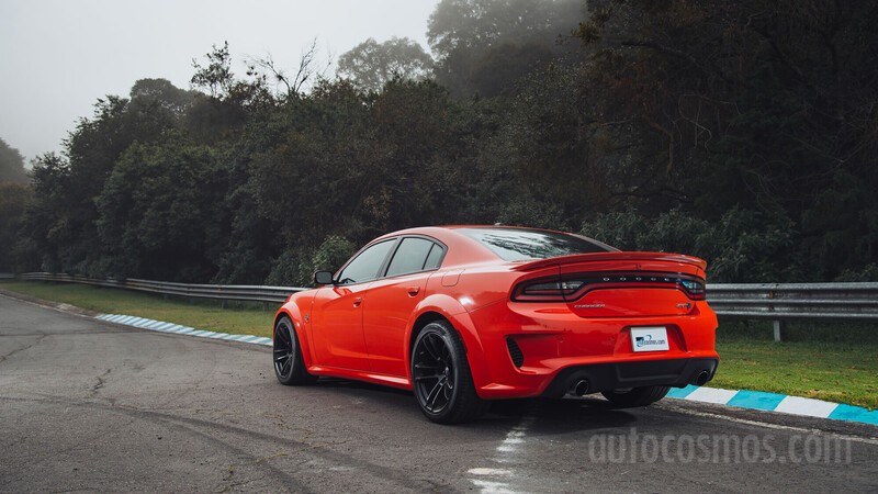 Dodge Charger SRT Hellcat Widebody a prueba