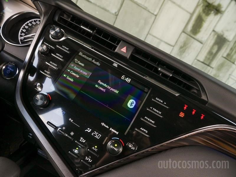 Toyota Camry Híbrido 2019