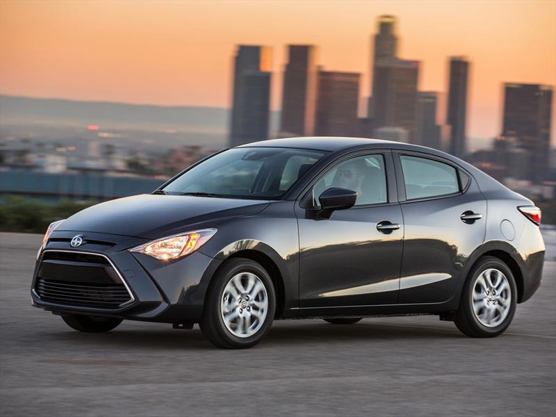 Scion iA 2016