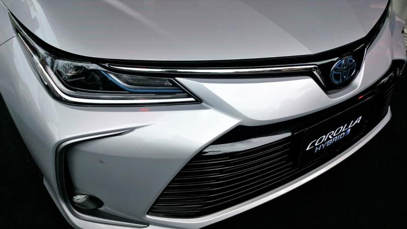 Lanzamiento Toyota Corolla Híbrido en Colombia
