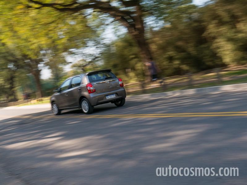 Toyota Etios Automático a prueba