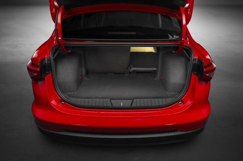 Test Drive: Fiat Cronos 2019