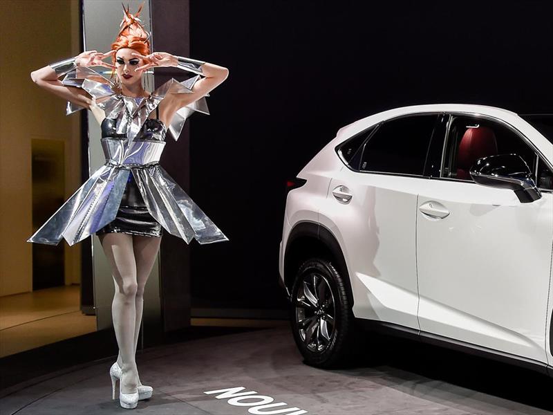 Las Chicas del Salón de París 2014 II