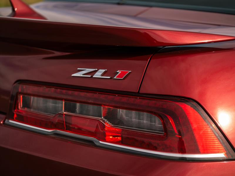 Chevrolet Camaro ZL1 convertible 2014