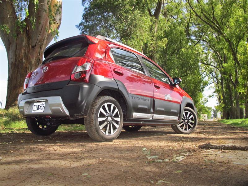 Prueba Toyota Etios Cross