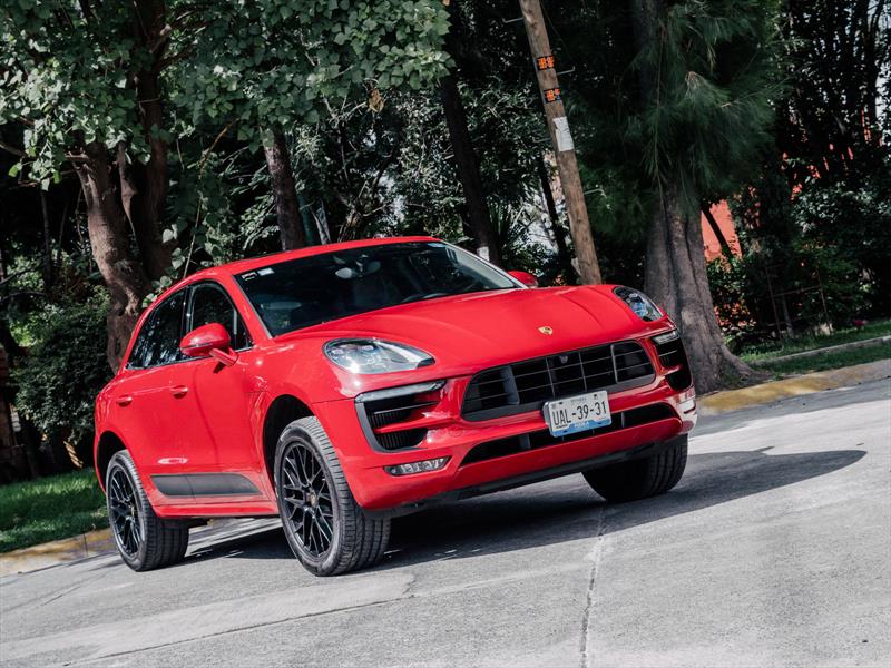 Porsche Macan GTS 2016