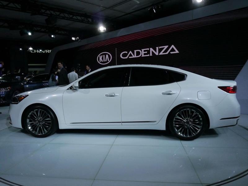 Kia Cadenza 2017