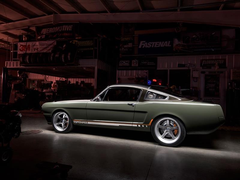 Ford Mustang Espionage 1965 por Ringbrothers