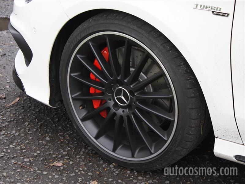 Mercedes-Benz CLA 45 AMG