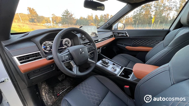 Mitsubishi Outlander 2025