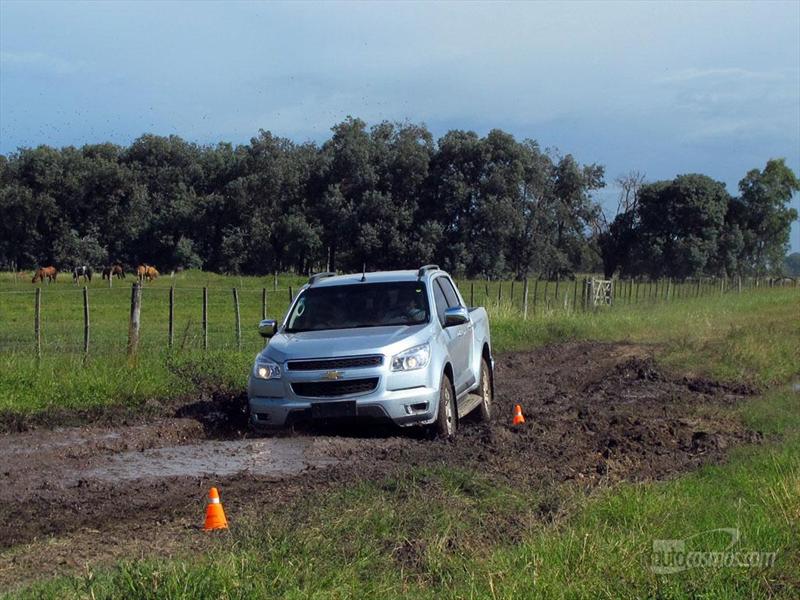 Contacto Chevrolet nueva S10 2012 Parte 2