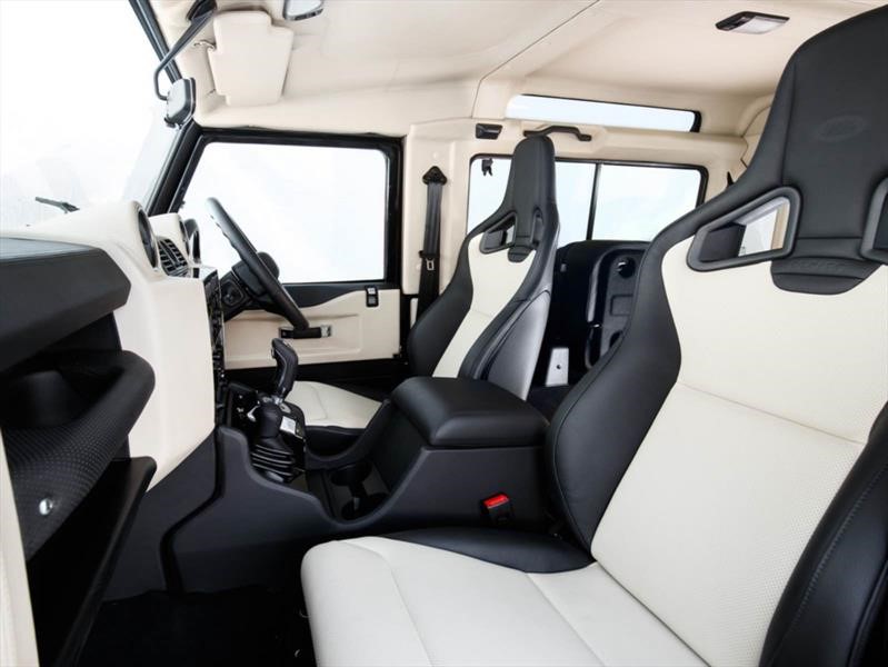 Land Rover Defender V8 70º Aniversario