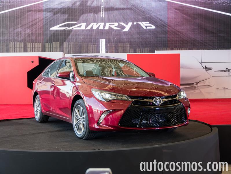 Toyota Camry 2015
