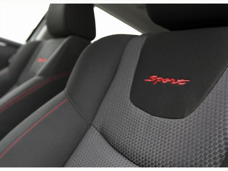 Suzuki Swift Sport 2012