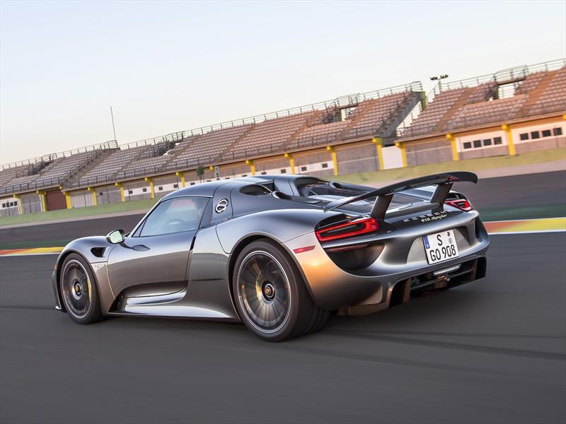 Porsche 918 Spyder Hybrid