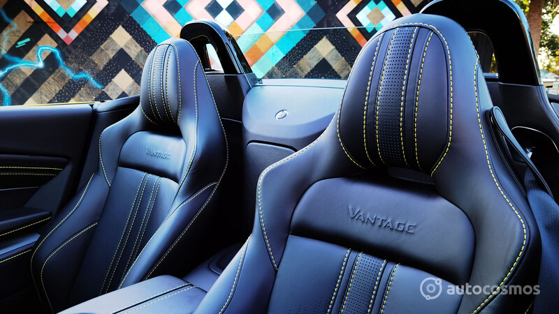 Aston Martin Vantage Roadster a prueba
