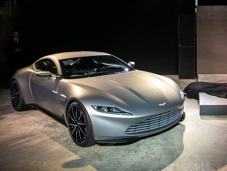 Aston Martin DB10