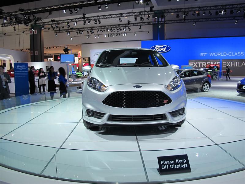 Ford Fiesta ST 2014 en el Salón de Los Ángeles