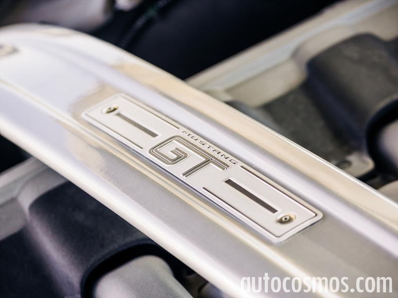 Ford Mustang 2015 50 aniversario