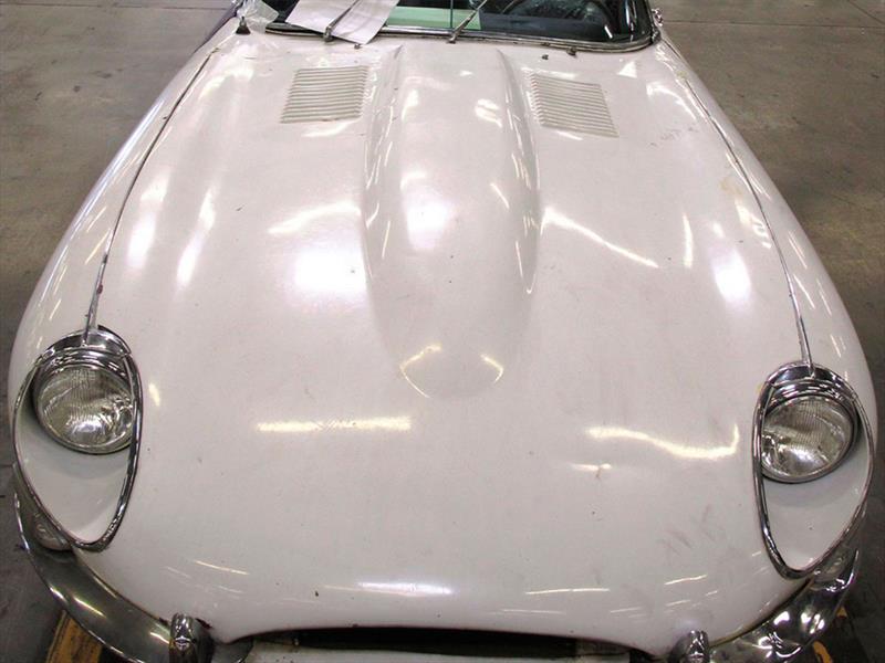 Jaguar XKE Convertible aparece después de 46 años