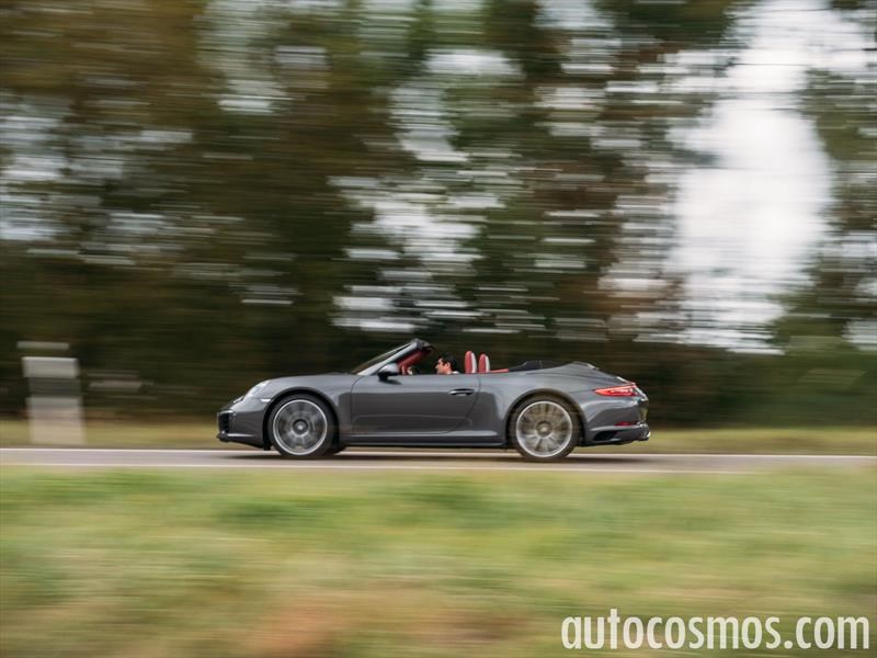 Porsche 911 Carrera 4 Cabriolet 2017