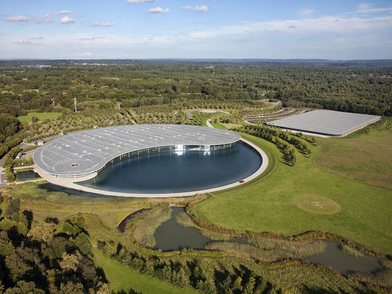 McLaren celebra 50 años en la competición