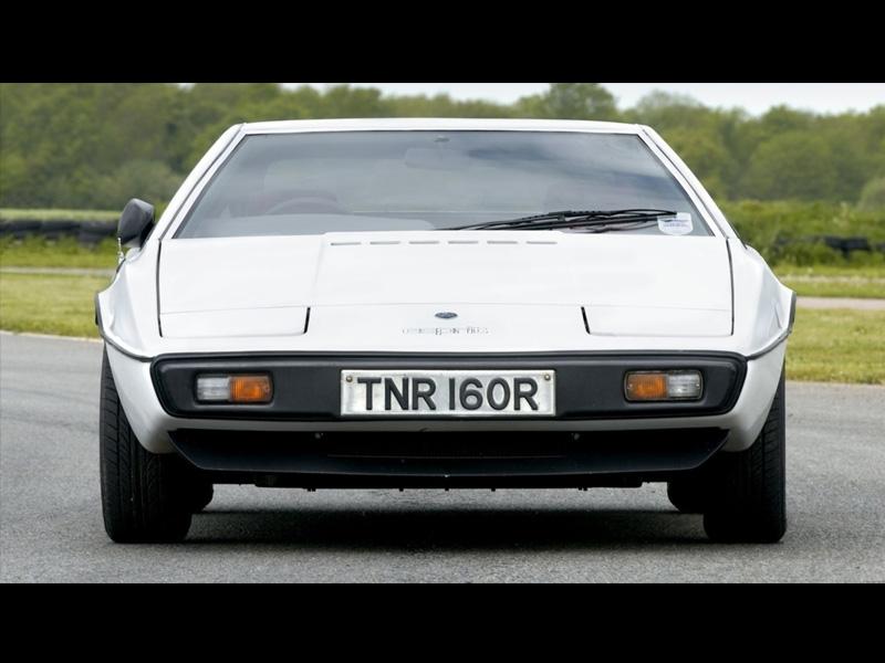 Top 10: Lotus Esprit S1 de James Bond