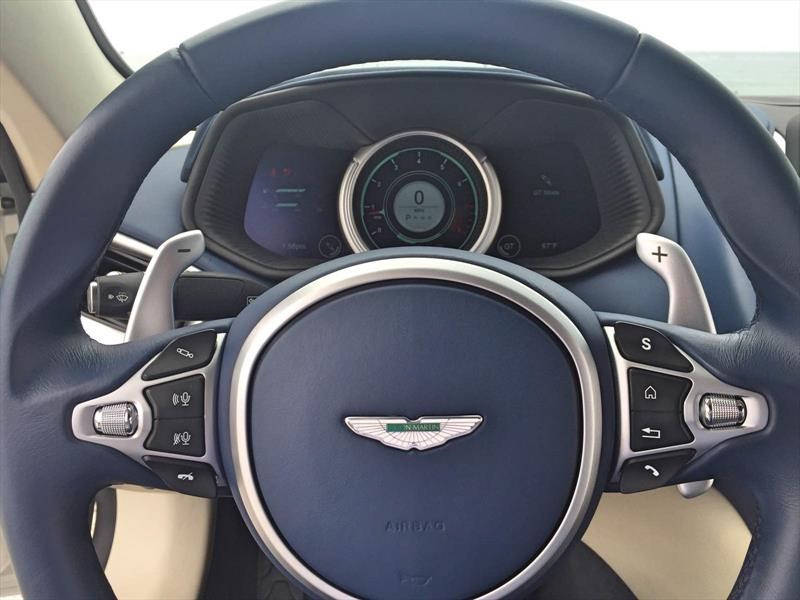Aston Martin DB11 - Prueba de manejo