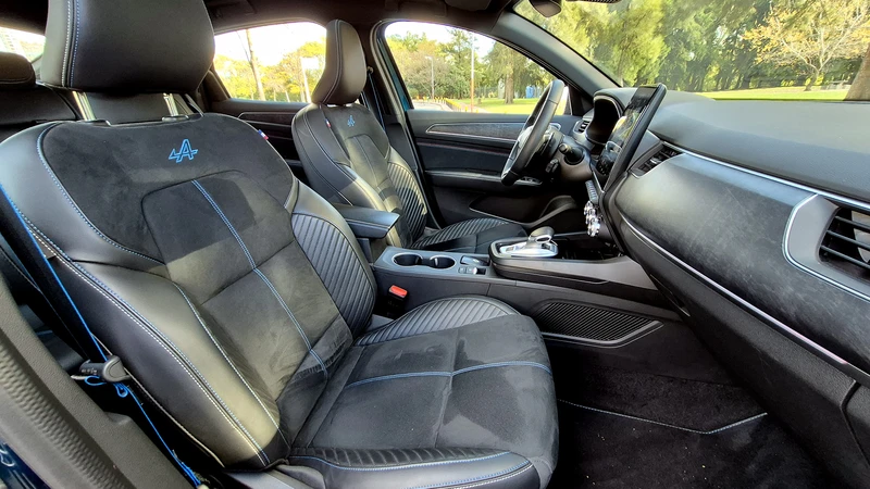 Test Drive Renault Arkana E-Tech Hybrid