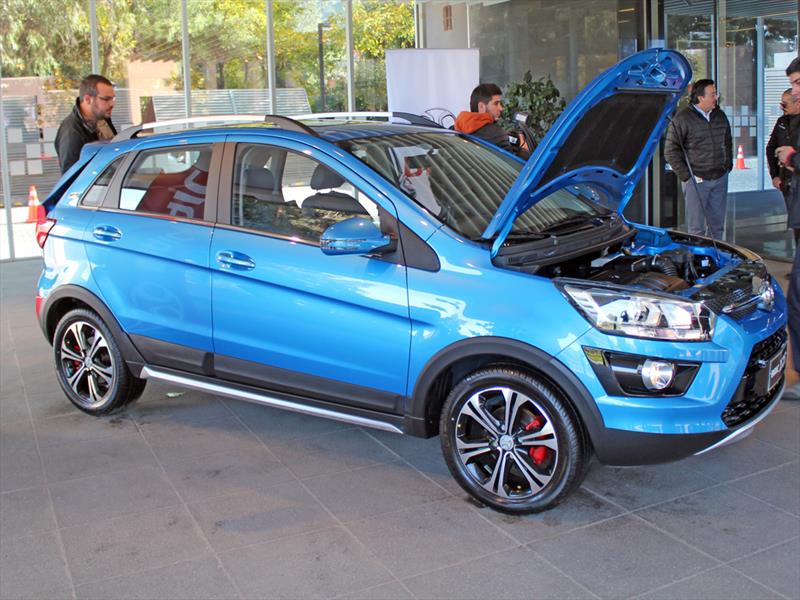 BAIC X25 Estreno en Chile