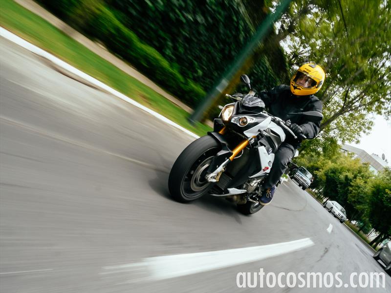 BMW S1000 R 2015