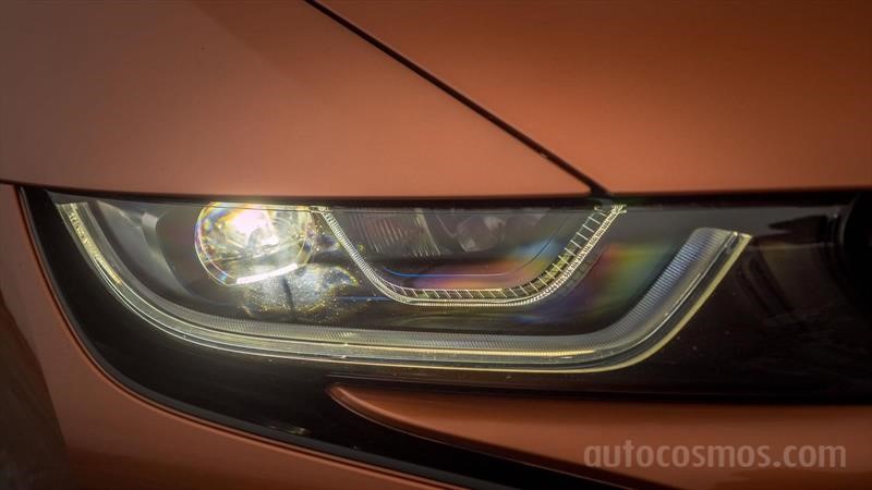 BMW i8 Roadster a prueba