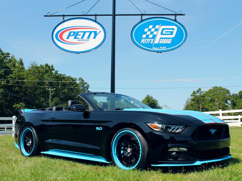 Petty’s Garage Mustang GT King Edition 2016