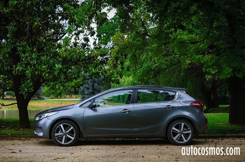 Test Drive: Kia Cerato5 2017