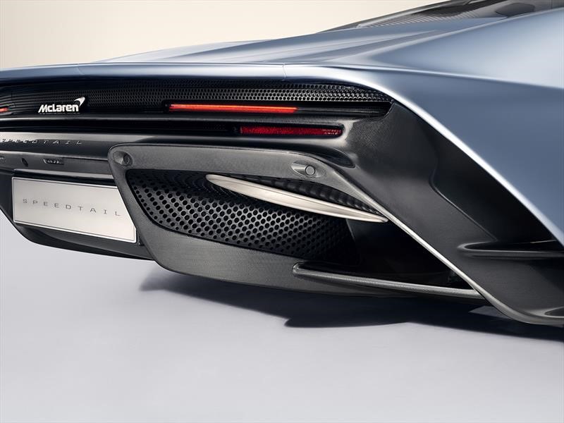 McLaren Speedtail 2020