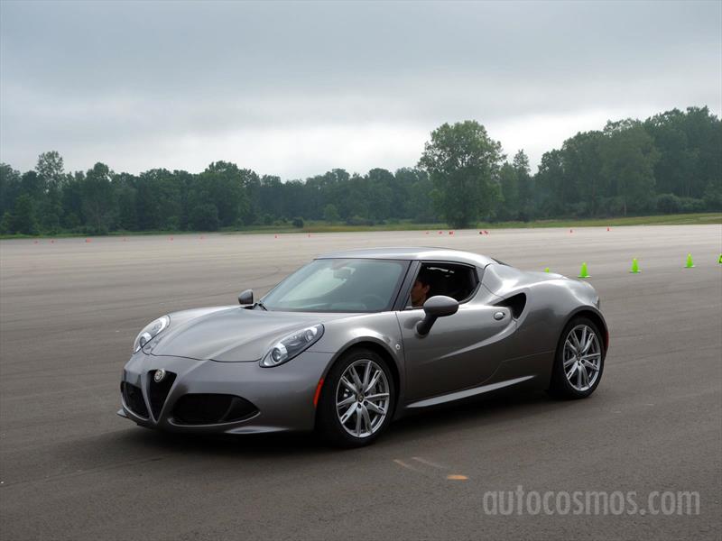 Alfa Romeo 4C 2015