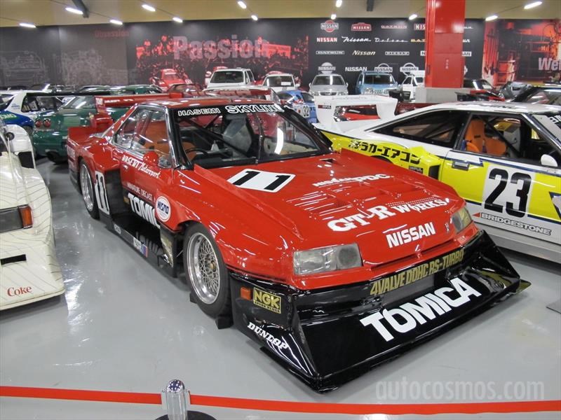 Nissan 80 aniversario - Autos de competencia