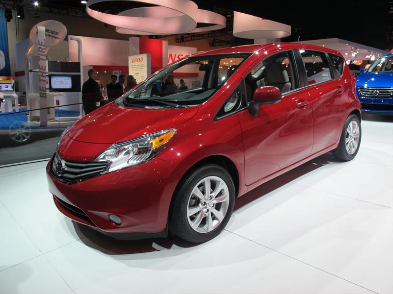 Nissan Note Versa 2014 en vivo