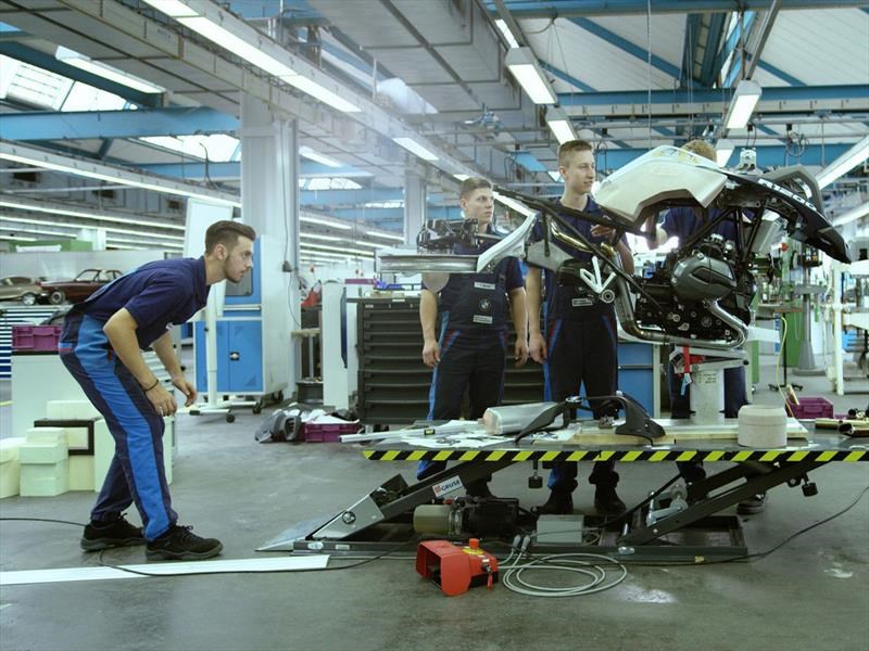 BMW Hover Ride Design Concept