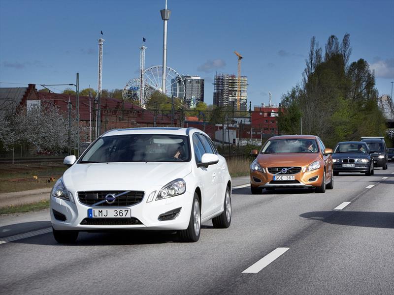 Volvo probará 100 vehículos autónomos