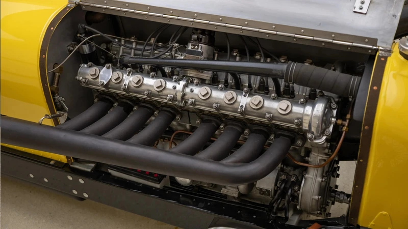 Duesenberg 122 Eight