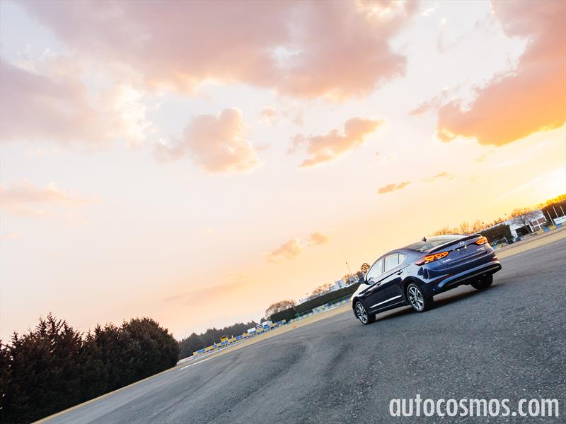 Hyundai Elantra 2017