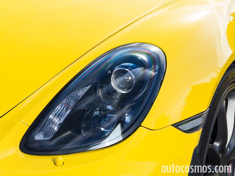 Porsche Cayman GT4 2015