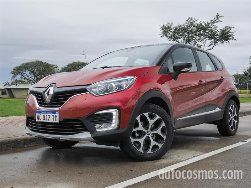 Renault Captur 1.6L Manual vs Automática