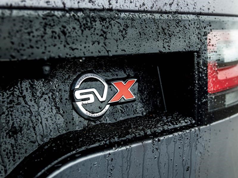 Land Rover Discovery SVX 2018