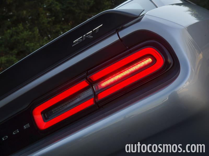 Dodge Challenger SRT Hellcat