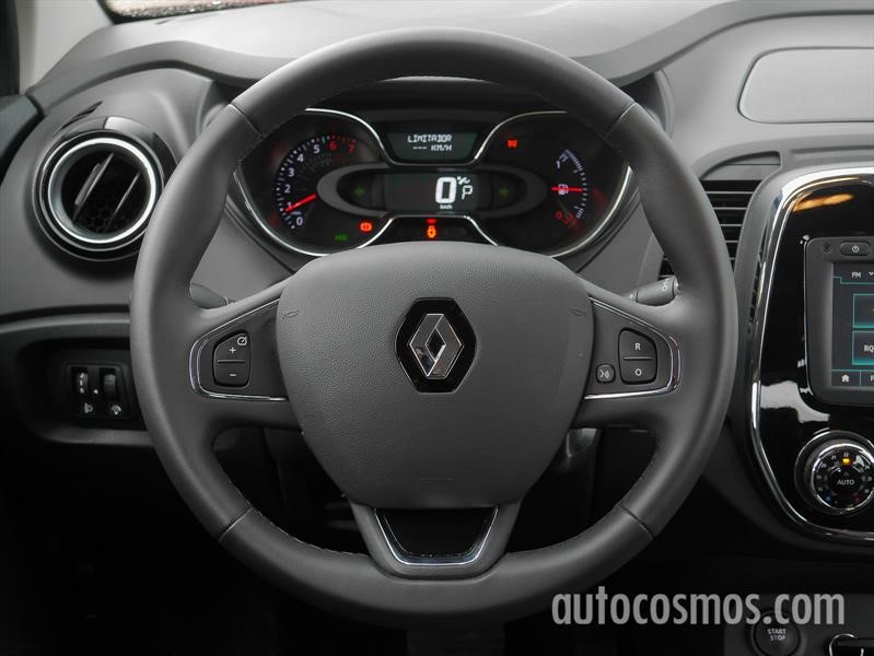 Renault Captur 1.6L Manual vs Automática
