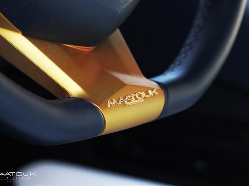 Lamborghini Aventador Roadster Golden