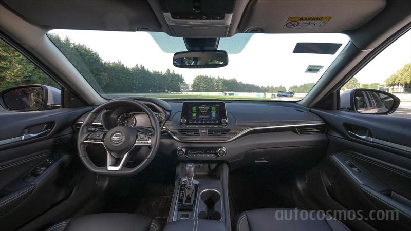 Nissan Altima 2019 vs Mazda6 2019