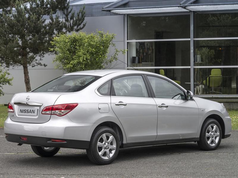Nissan Almera 2013